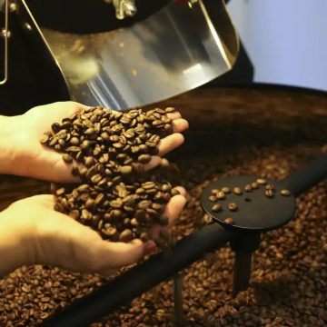 Consumo de café no Brasil recua 16% com disparada nos preços