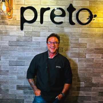 Preto Bar celebra 15 anos com novo chef à frente da cozinha