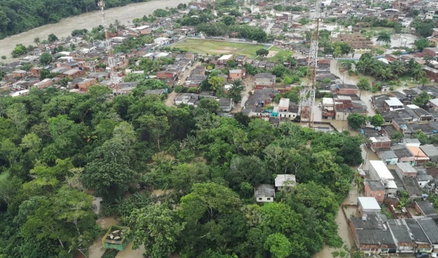 Inmet emite alerta laranja de chuvas intensas para 23 cidades do sul da Bahia; confira a lista