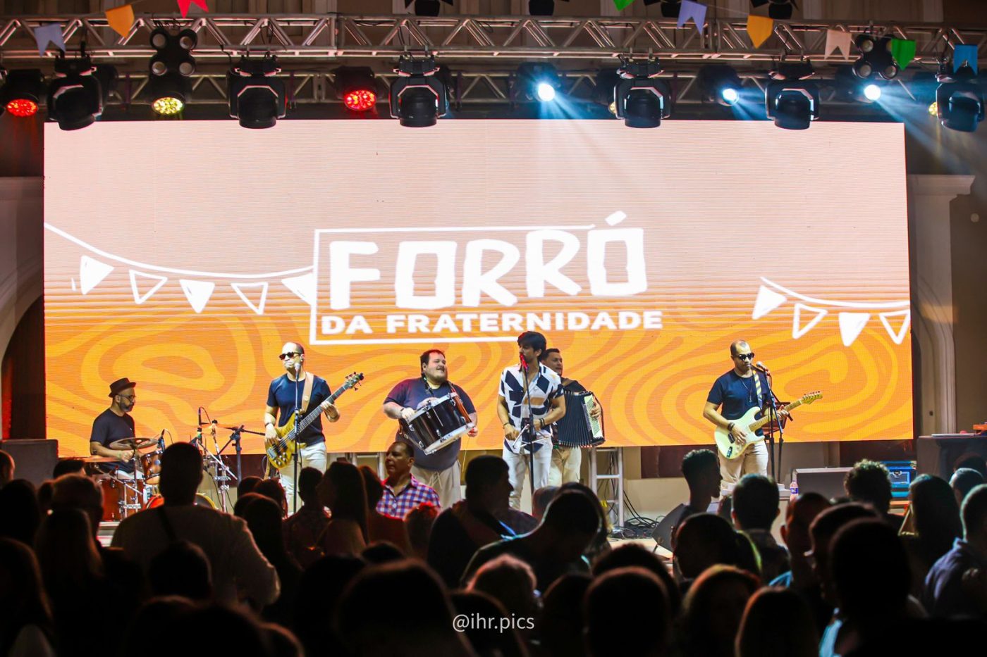 Forró da Fraternidade celebra os festejos juninos da Paróquia da Vitória, em Salvador