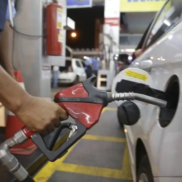 Gasolina sobe em Salvador e chega a R$ 6,30 o litro