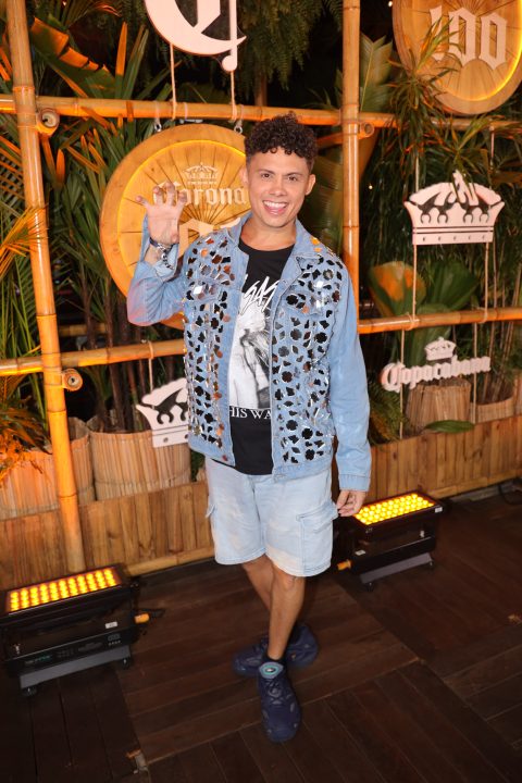 Silvero Pereira em Copacabana para o show de Lady Gaga – Foto: Brazil News