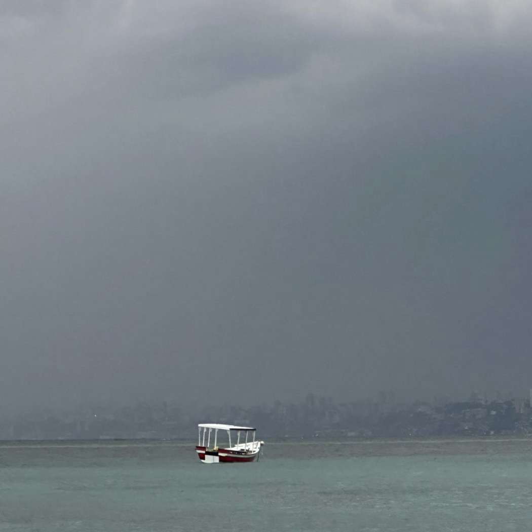 Com frente fria, Salvador já supera média histórica de chuvas de maio