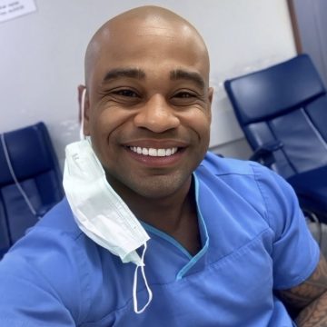 Após fama no ‘BBB’, Cezar Black comenta retorno ao SUS: ‘Sou uma pessoa simples’