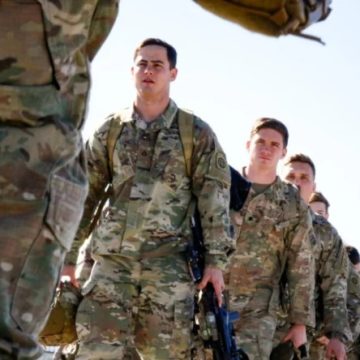 Estados Unidos iniciam retirada de militares transgêneros das Forças Armadas