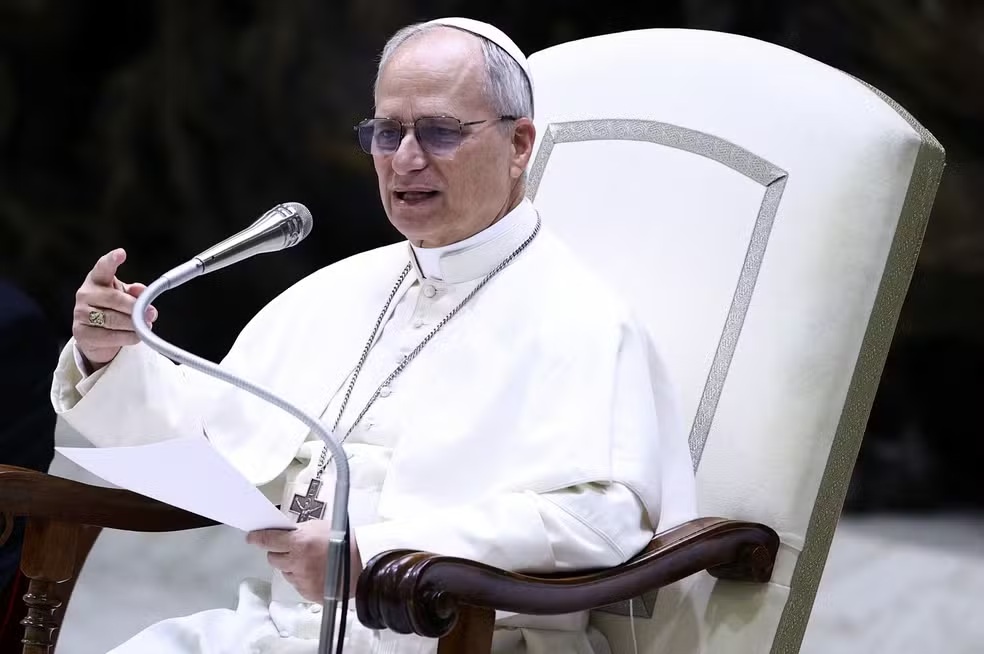 Em primeiro encontro com a imprensa, Papa pede libertação de jornalistas presos e fim da ‘guerra de palavras’