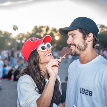 Sabrina Sato brinca sobre relacionamento com Nicolas Prattes: ‘Ele é um senhor e eu sou uma menina’