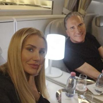 Ana Paula Siebert e Roberto Justus embarcam em clima de romance para nova lua de mel