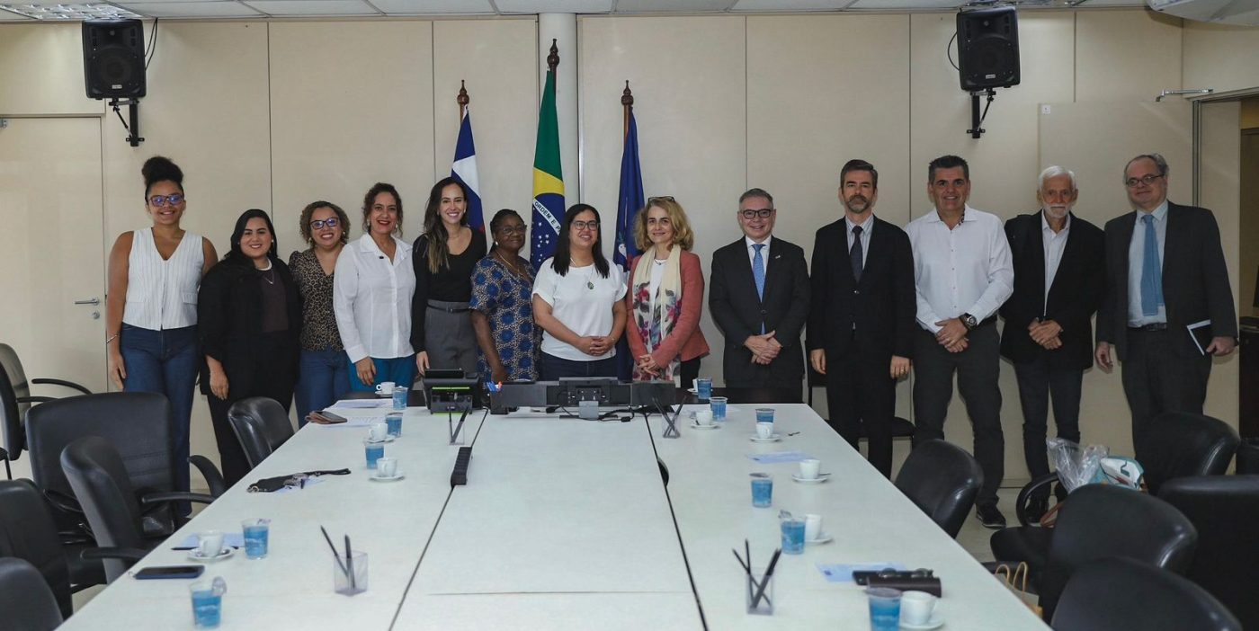 Comitiva francesa desembarca em Salvador para alinhar preparativos do Fórum Brasil-França