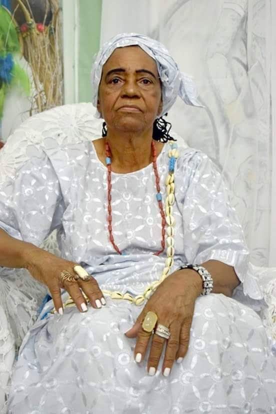 Morre Mãe Elda de Oxossi, última rainha da Igreja dos Homens Pretos do Recife