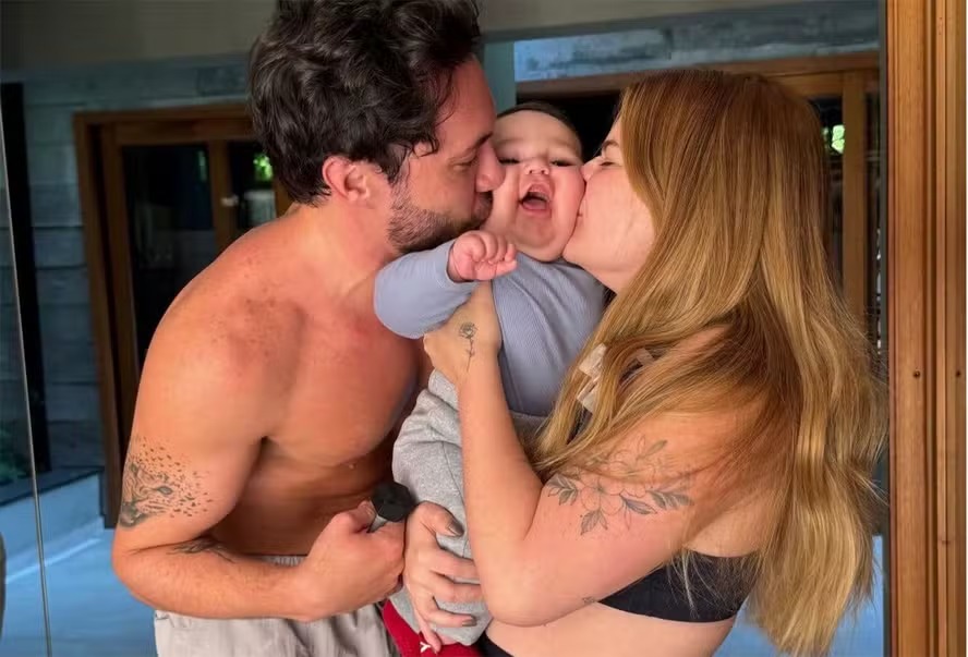 Viih Tube celebra saúde do filho Ravi após internação: ‘Mentalizava essa cena no hospital’