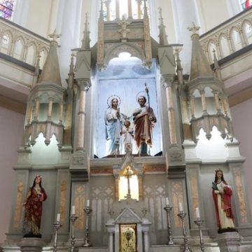 Capela de igreja em Salvador é interditada por risco na estrutura
