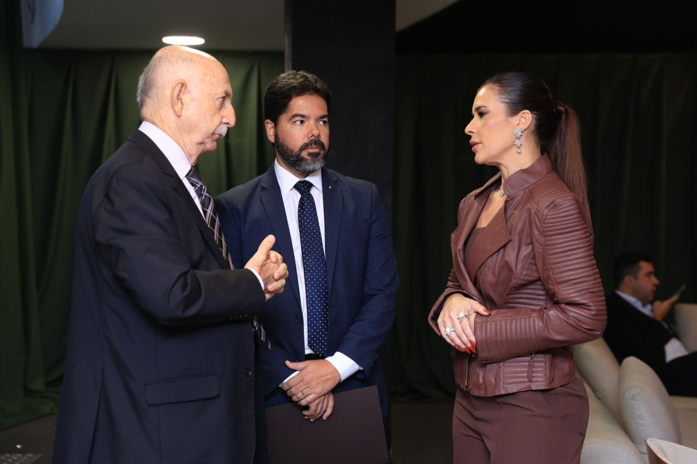Mariana Souza, Salomão Resedá e Danilo Costa Luiz