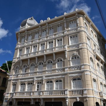 Ícone da arquitetura eclética de Salvador, prédio da Junta Comercial passa por requalificação