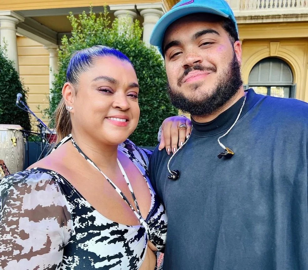 Filho de Preta Gil, Fran vai a Nova York visitar a mãe