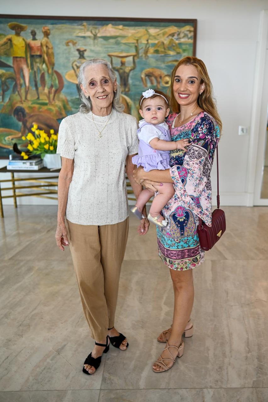 Conceição, Priscila e Livia Mendonça