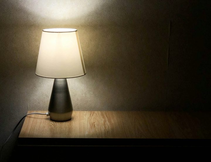 Aneel aciona bandeira vermelha e conta de luz ficará mais cara em junho