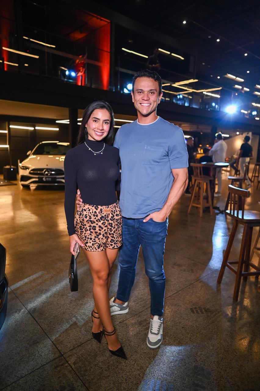 Rebecca Brelaz e Antonio Flávio