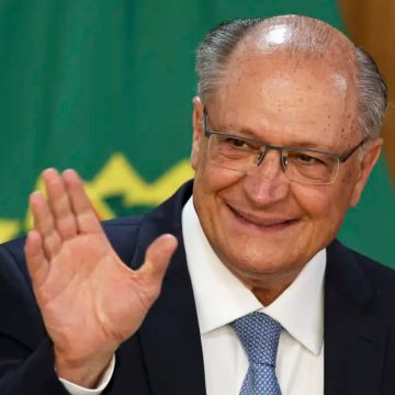 Alckmin diz que plano para setores afetados por tarifa dos EUA será divulgado até terça-feira