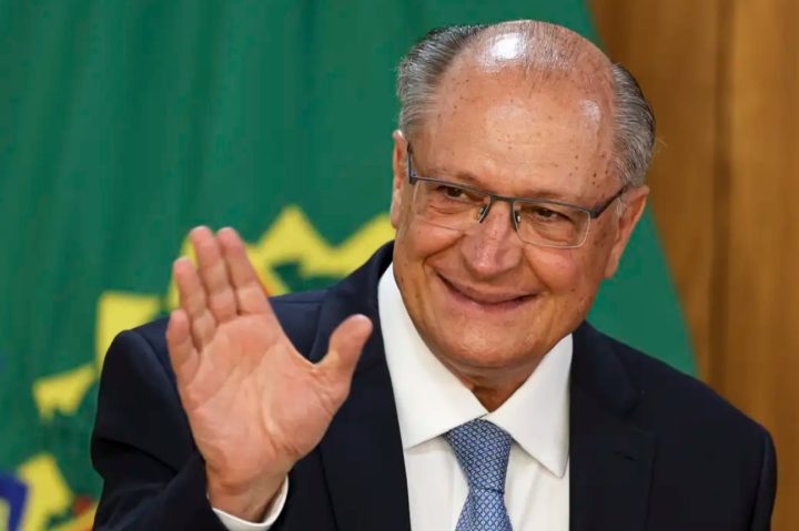 Geraldo Alckmin passa mal em Brasília e é levado ao hospital