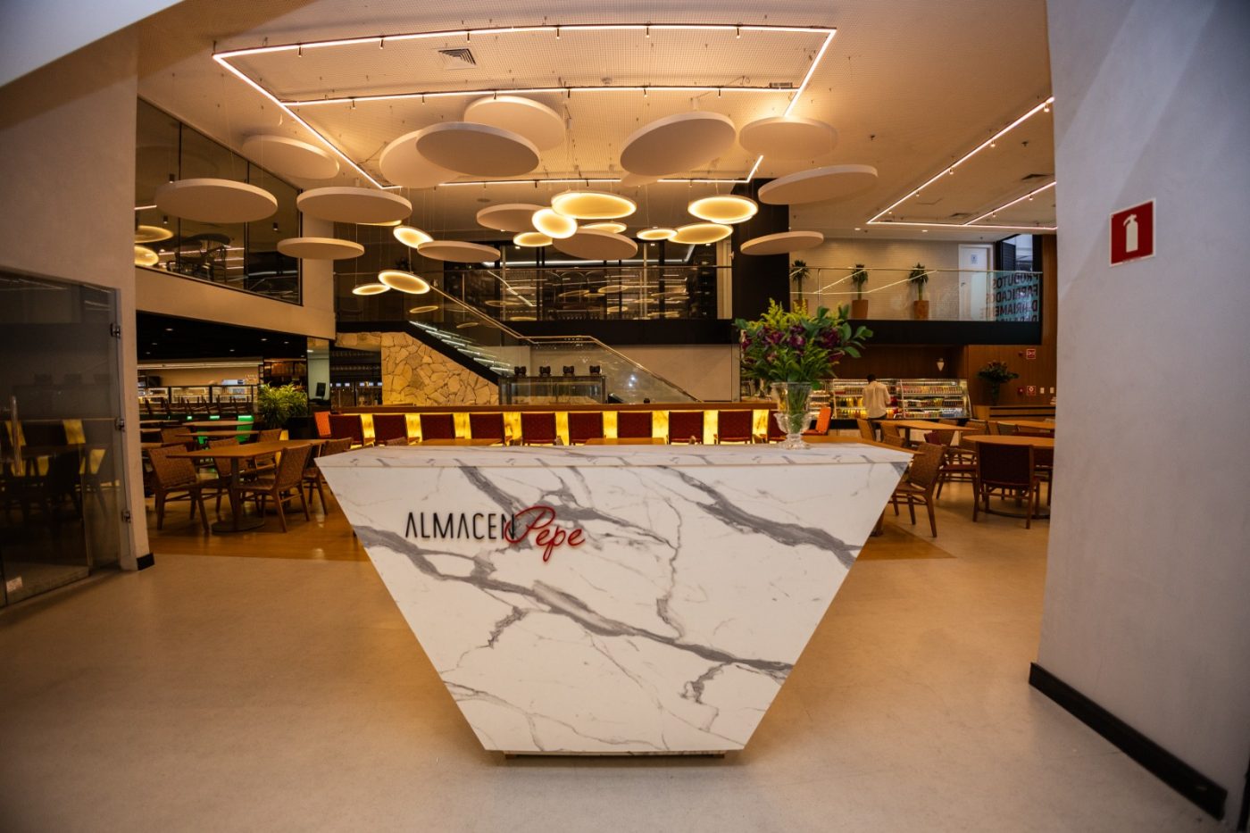 Rede de delicatessen Almacen Pepe inaugura unidade de 1.000 m2 em shopping de Salvador; veja fotos