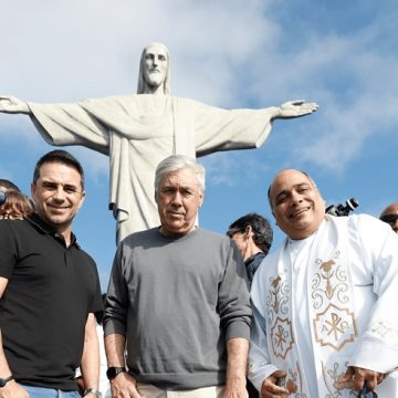 Imersão na cultura do Brasil: Carlo Ancelotti visita Cristo Redentor