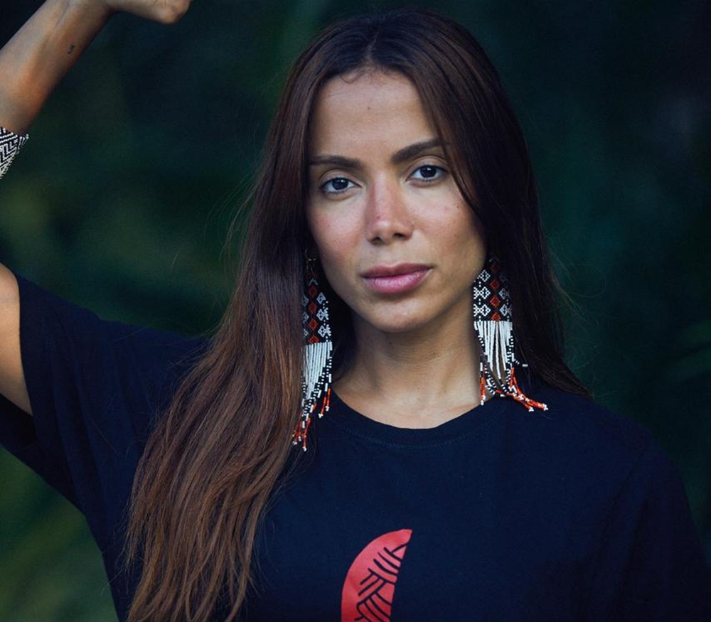 Anitta denuncia ameaça ambiental e cobra presidente da Câmara: ‘Inacreditável’