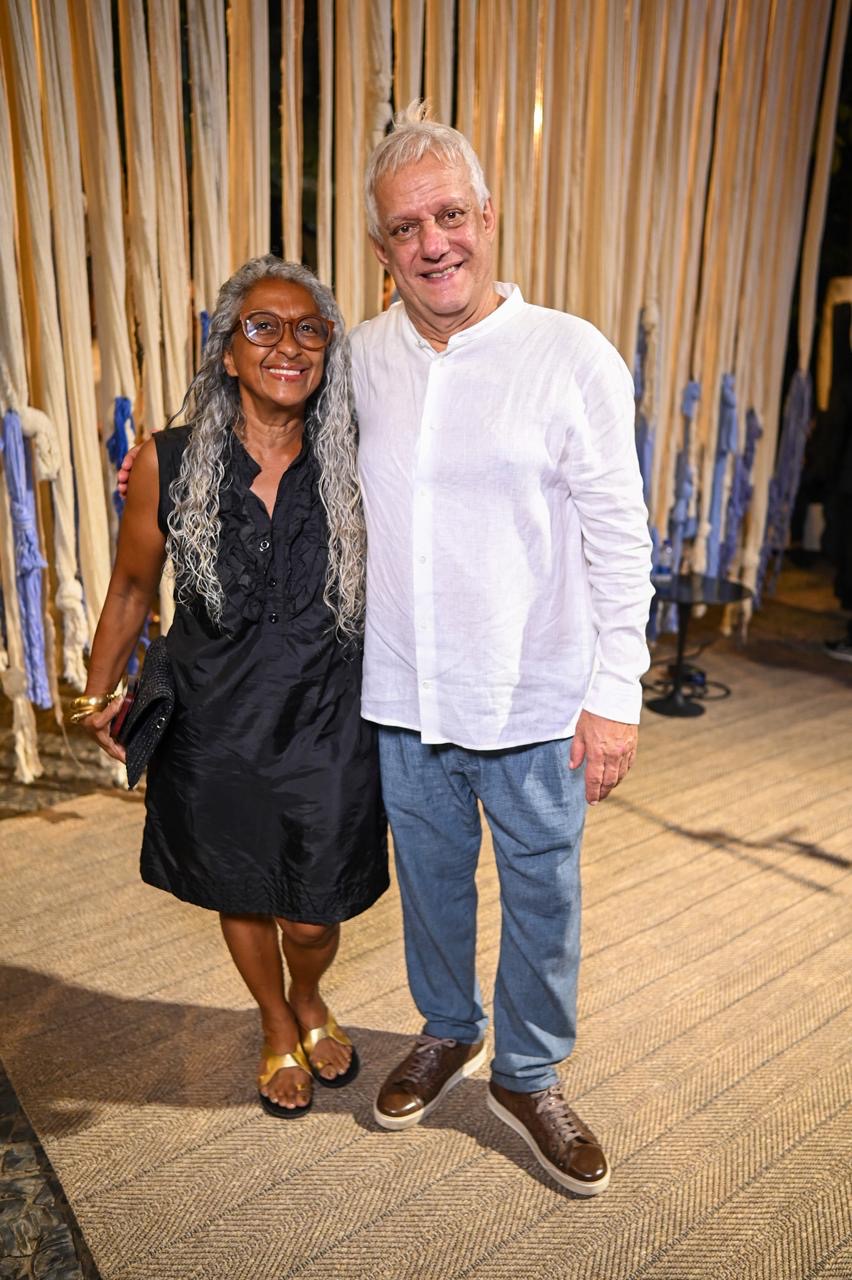 Linda Bezerra e Edinho Engel