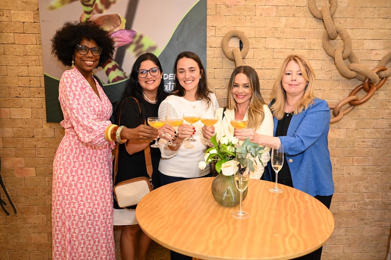 Fernanda Daltro, Lorena Longo, Aline Brandão, Gi Couto e Simone Carvalho