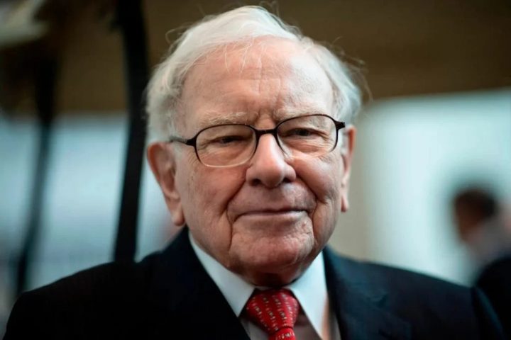 Buffett anuncia aposentadoria e diz que indicará Greg Abel como sucessor