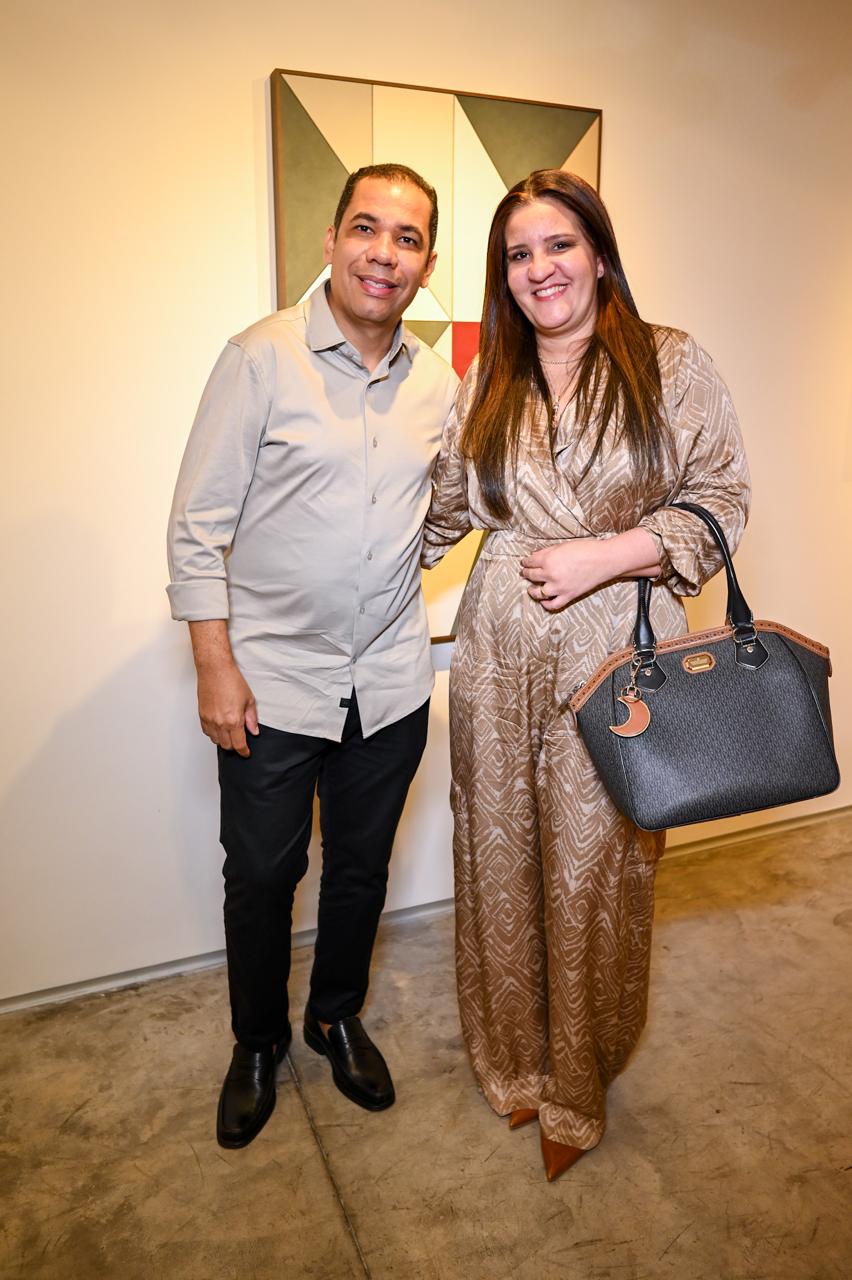 Denny Venegeroles e Mila Caramelo
