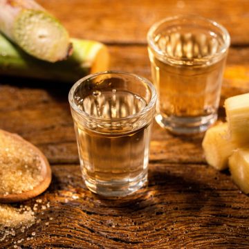 Modo de fazer cachaça artesanal entra em processo para se tornar Patrimônio Cultural do Brasil