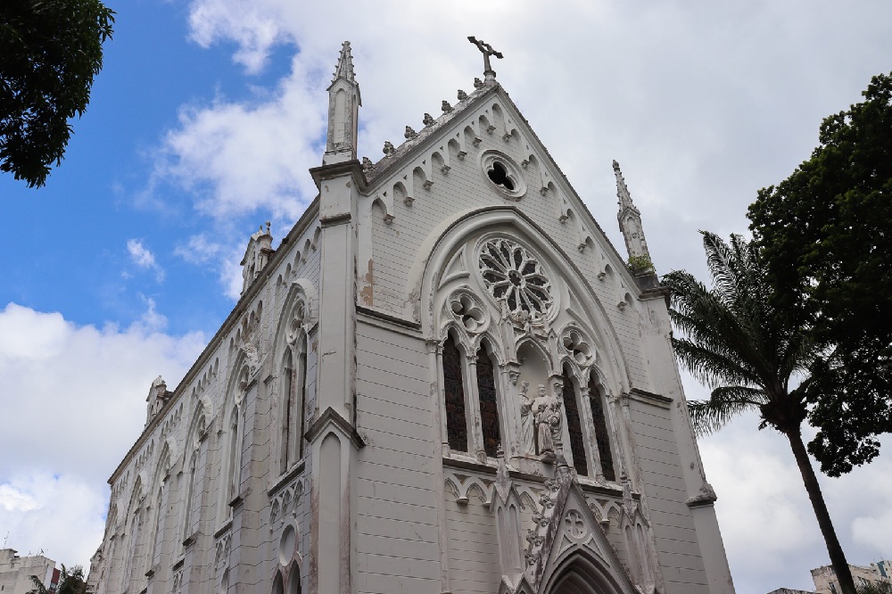 Interditada, Capela Sagrada Família faz campanha para restauração do templo