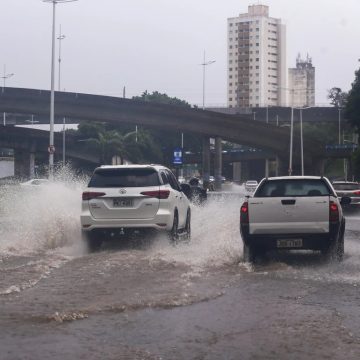 Mais chuva: nova frente fria chega em Salvador nos próximos dias