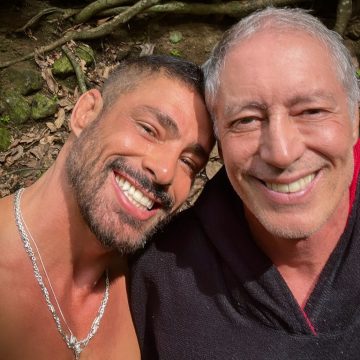 Cauã Reymond posta foto com o pai e fãs apontam semelhança: ‘Beleza de família’