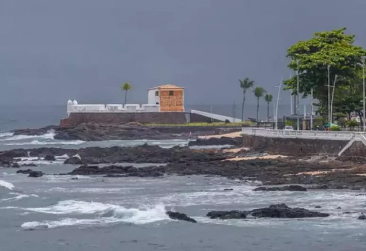 Em seis dias, Salvador supera média de chuvas para todo o mês de maio