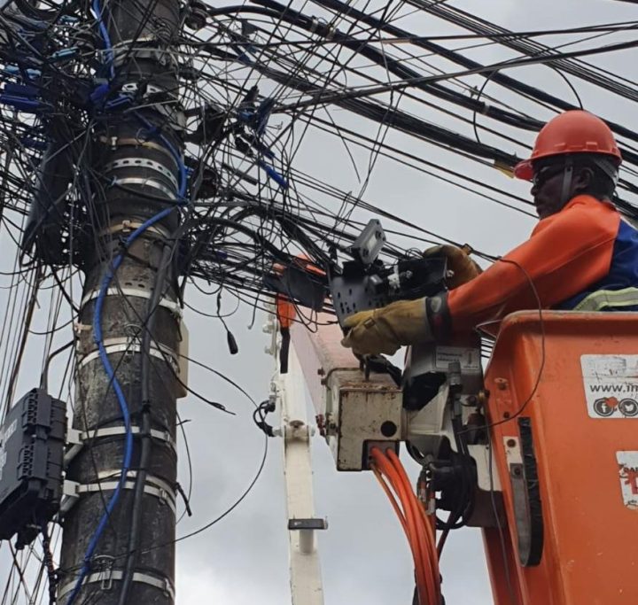 Operação Gatonet: Neoenergia Coelba remove 36 toneladas de cabos irregulares na Bahia