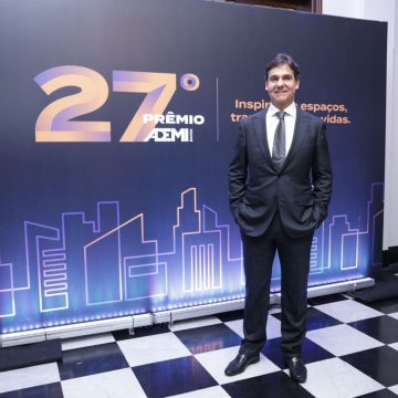 Ademi-BA reúne mercado imobiliário para premiação em cerimonial no Corredor da Vitória