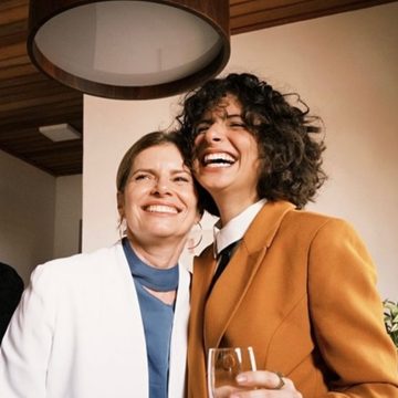 Debora Bloch posta fotos inéditas do casamento da filha, Julia Anquier; veja