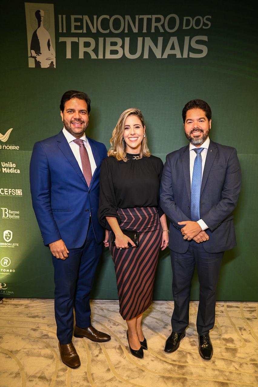 Raphael Pitombo, Lorena Peixoto e Danilo Costa