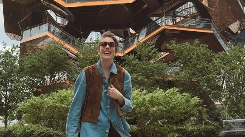 Fabiana Justus posta fotos de viagem e relembra momento difícil