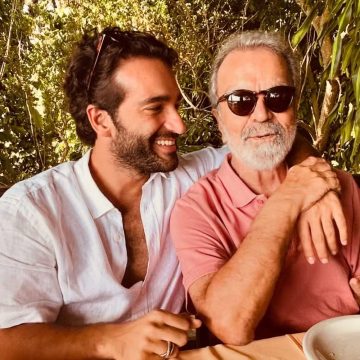 Humberto Carrão causa furor na web ao posar com o pai: “Viva o sogrão de todas nós”