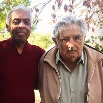 Gilberto Gil resgata fotos para se despedir de Pepe Mujica: ‘Lembrança boa’