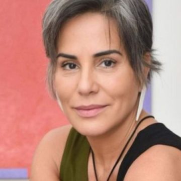 Gloria Pires mostra vídeo raro da única irmã em data especial: ‘Amo muito’