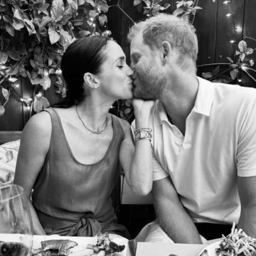 Meghan Markle celebra sete anos de casamento com o Príncipe Harry com mural de fotos especiais