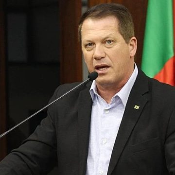 Vereador gaúcho é condenado a pagar R$ 100 mil por falas preconceituosas contra trabalhadores baianos