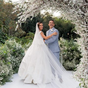 Isis Valverde compartilha fotos do casamento com Marcus Buaiz
