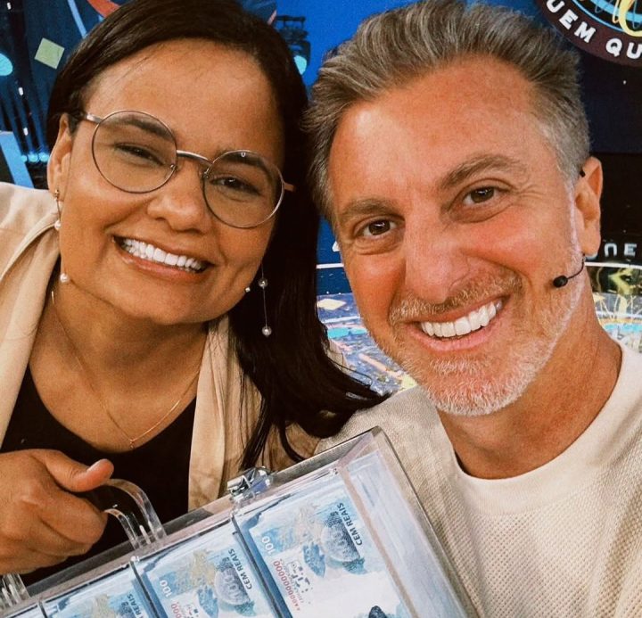 Moradora de Salvador ainda é a única a vencer ‘Quem Quer Ser Um Milionário’, de Luciano Huck