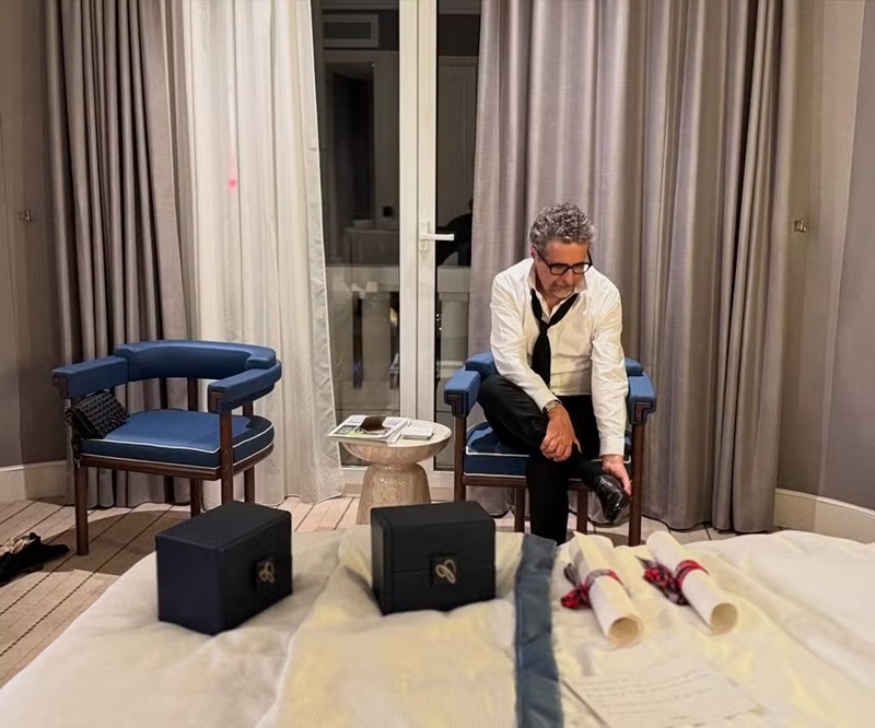 Kleber Mendonça Filho compartilha bastidores após ser premiado em Cannes