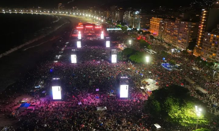 Show de Lady Gaga leva 2,1 milhões de pessoas para Copacabana